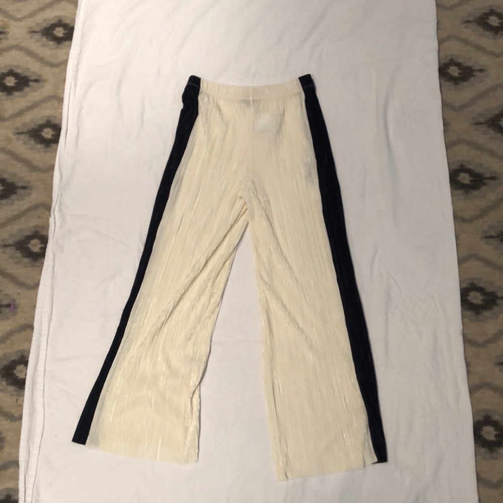 Loungey Topshop pants.